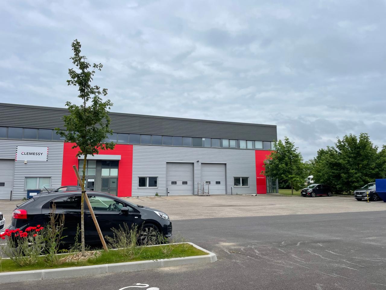 Local d'activité Dagneux 2809m² Location local d'activité Dagneux Ain OLACT2425405 3